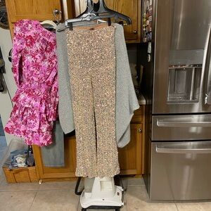 Forever 21 Sequin Mid Rise Flare Pants Women’s Size Medium pullon Peach Pink